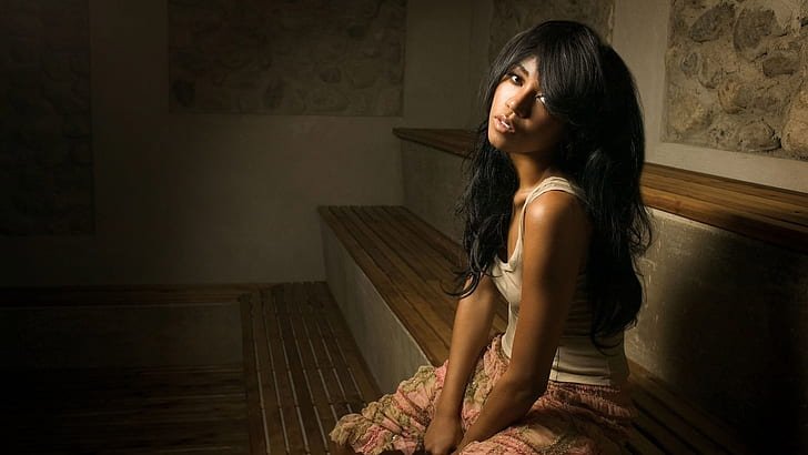 amerie-girl-dress-light-wallpaper-preview.jpg