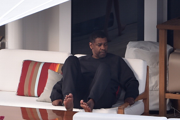 Denzel-Washington-Feet-4746698.jpg